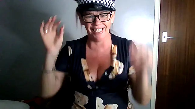 แชท XXX สดของ Forbidden-Irish-x