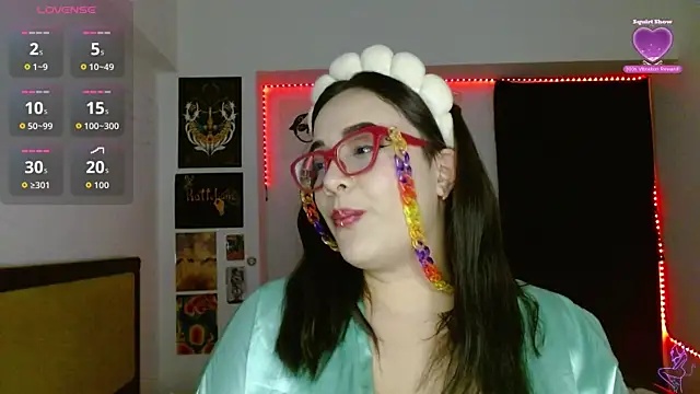 Nova-Satela live XXX chat