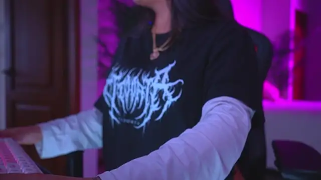 ambarEvansのライブXXXチャット