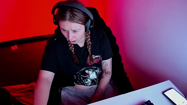 Chat +18 de bonnie_moon_ ao vivo