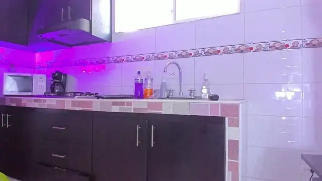 Emma-evans 即時 XXX 聊天