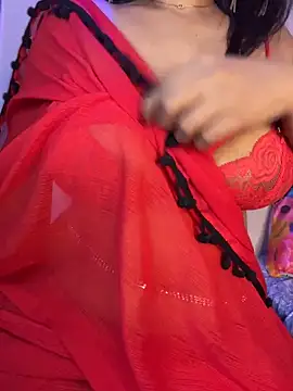 DevineDevilQueen's Live XXX Chat