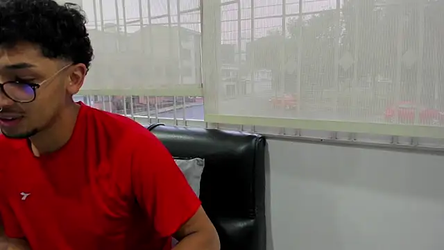 toritoga webkamerás műsora