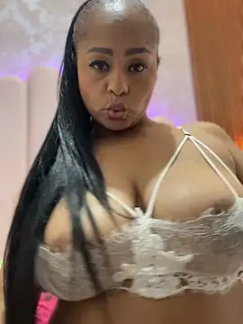 sofia_xxx02 Adlı Modelin Canlı XXX Sohbeti