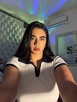 ZarahEvans Chat XXX in diretta