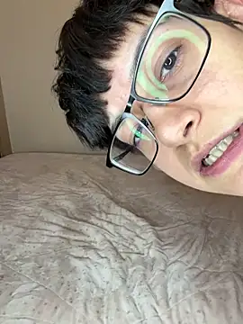 Chat XXX en directo de FaiiryArii