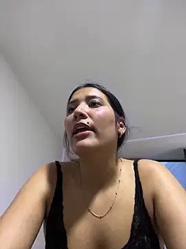 IsabellaJoness_'s Live XXX Chat