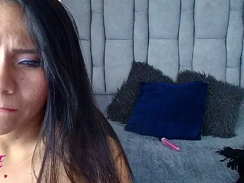 Keyla_Brunette_ 라이브 XXX 채팅