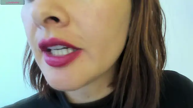 Chatroom XXX en direct de queen_fetish