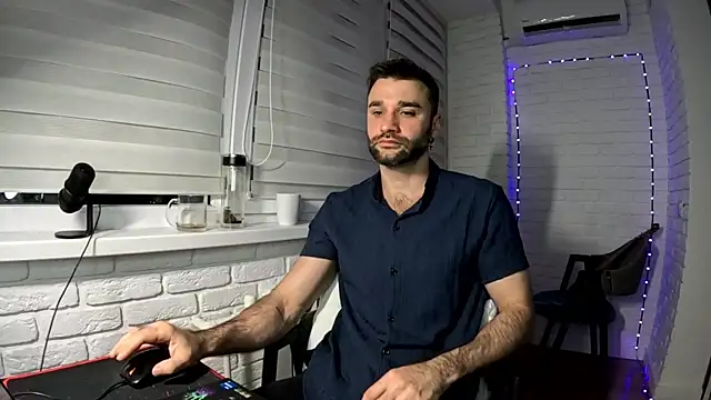 โชว์เว็บแคมของ DaddySlava