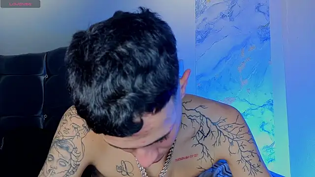 ELL_PBCのウェブカメラショー