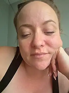 julimonroe's Webcam Show