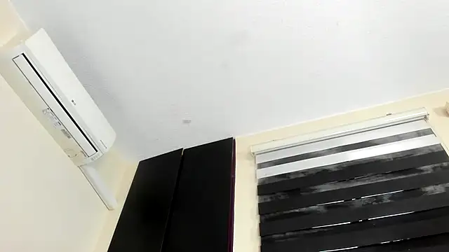 vanesadimaria's Webcam Show