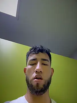 liam_bronw Adlı Modelin Canlı XXX Sohbeti