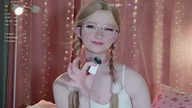 effy_dollien Webbikameraesitys