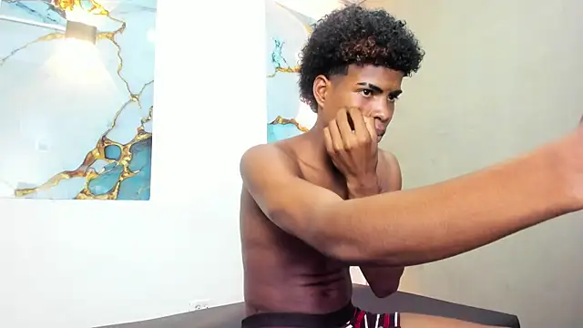 XAVI_LEE élő XXX-chatje