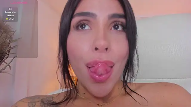 Chat XXX en directo de Sarah_Stone_