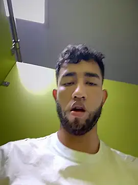 โชว์เว็บแคมของ liam_bronw