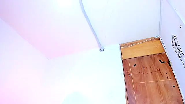 Emily_Coper18のライブXXXチャット