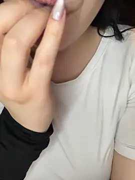 EvaLinaaa Adlı Modelin Canlı XXX Sohbeti