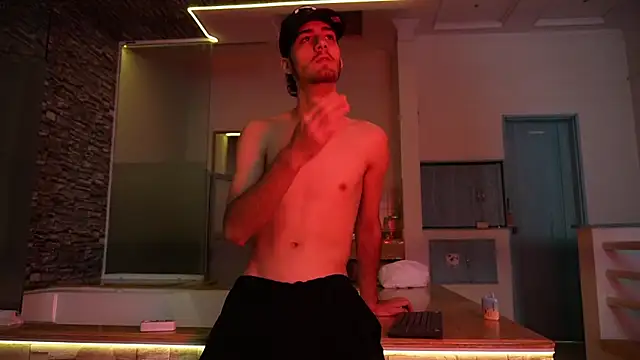 Enzo_Crown Webcamshow