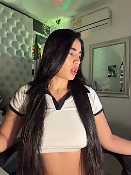 ZarahEvans Chat XXX in diretta