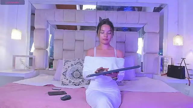 Czat XXX na żywo – BelhaLawuo