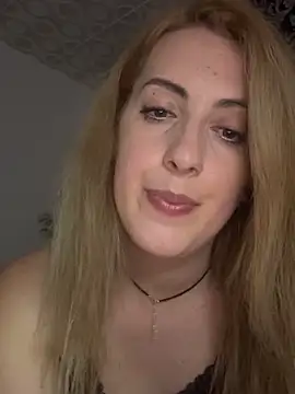 Czat XXX na żywo – DollieRosse