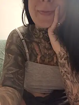 Your_DirtyDoll's Webcam Show