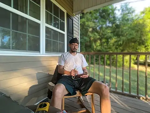 Chatroom XXX en direct de ThrowedWorldWide