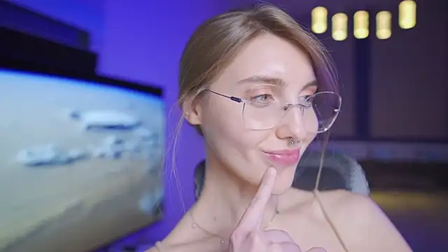 Онлайн чат XXX CassiaBlade1