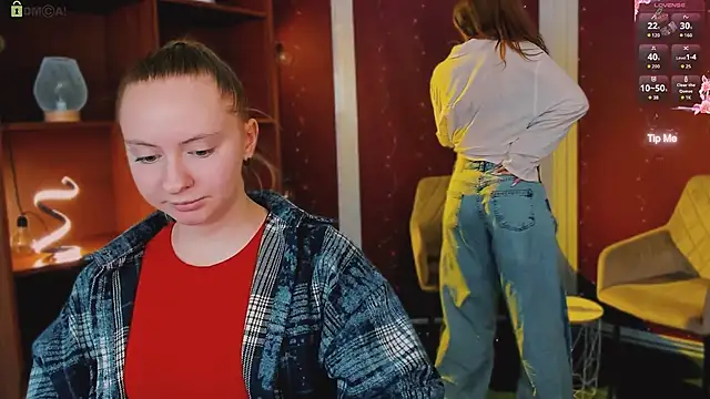 mila_glow1 élő XXX-chatje