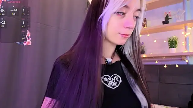 TristaRoht élő XXX-chatje