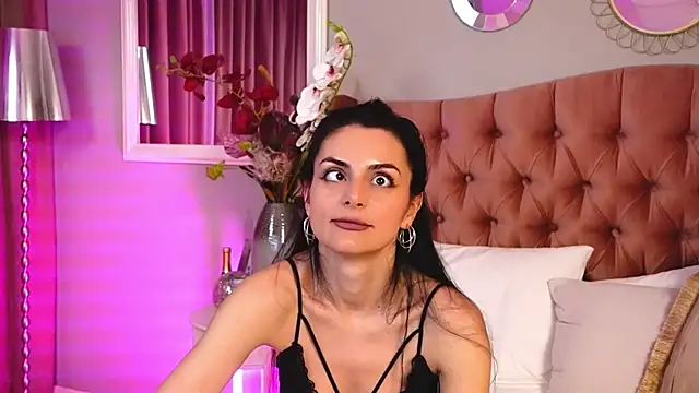 LadyAnyaa 现场XXX聊天