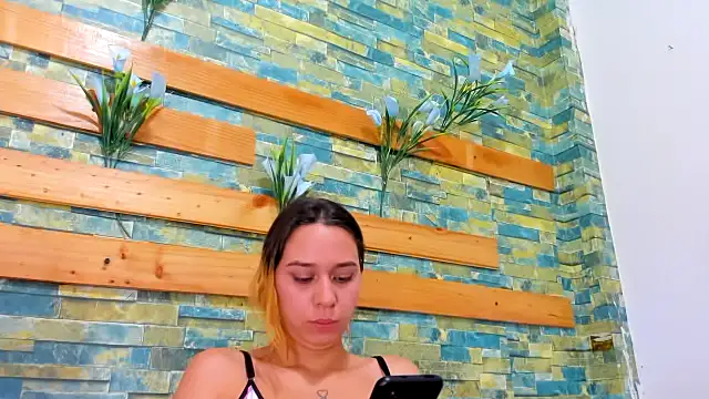 Hot_blowjobs_ Adlı Modelin Web Kamerası Şovu