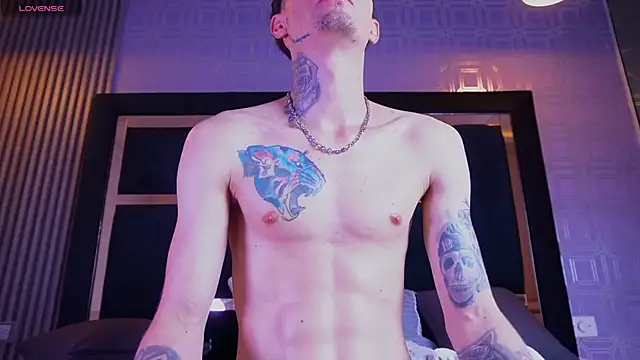 Brad_Scot_Patrickn Webbikameraesitys