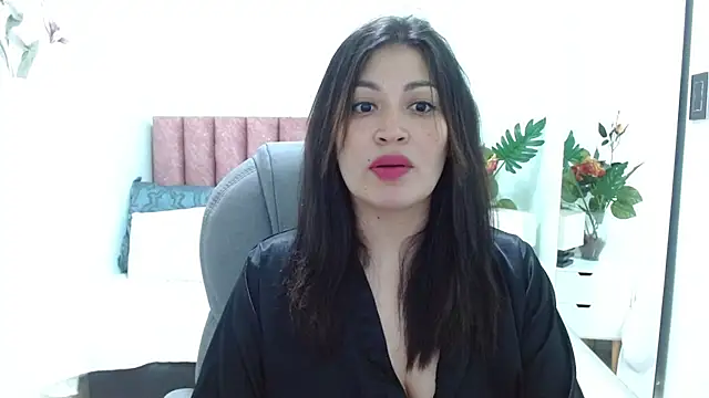 Chat XXX en directo de sophia_hadid