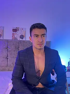 Chris_Clarck Adlı Modelin Canlı XXX Sohbeti