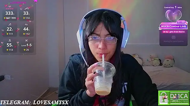 Lovelyamyy Chat XXX in diretta