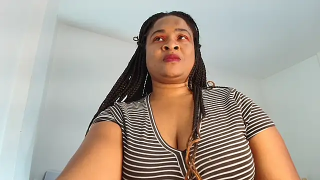 Chat XXX en directo de luxy_benet