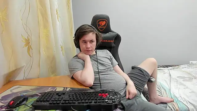 Show modela iliaskrislove na web-kameri