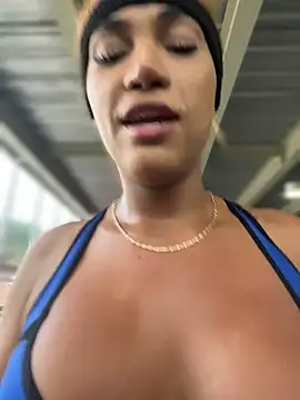 TastyTrap_18 Adlı Modelin Web Kamerası Şovu