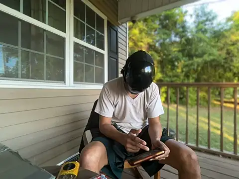 Chatroom XXX en direct de ThrowedWorldWide