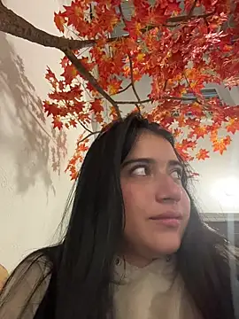 XXX chat uživo modela KallyMyller1