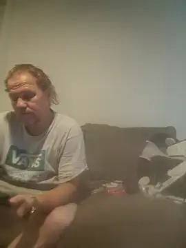 yourMasterisBored's Live XXX Chat