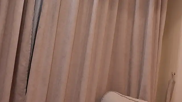 IsabellaMysty live XXX chat