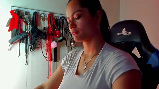 scarlet-kennedy98 Live XXX-chat