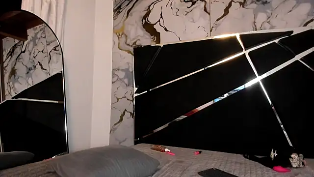 Couple_In_Heat 网络视讯表演