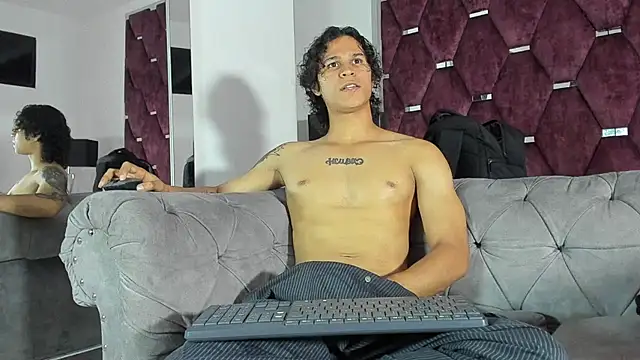 TonyBenedetti 웹캠 쇼