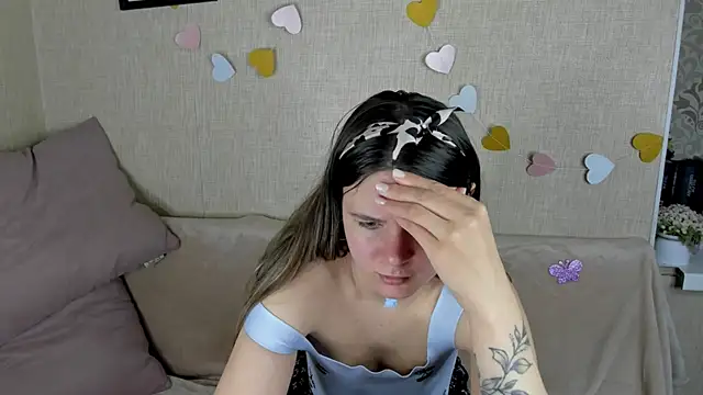 ZorianaaのライブXXXチャット